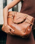 Bolsa Feminina Chenson Grande Ombro 3485546 Luxo Correntes - Imagem 6