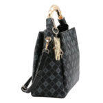 Bolsa Chenson Satchel Monograma Ursinho Chaveiro C8485388 - Imagem 3